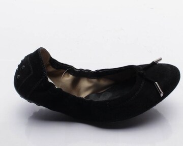 Tod's Flats & Loafers in 38 in Black: front