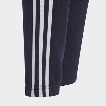 ADIDAS SPORTSWEAR - Tapered Calças de desporto 'Essentials' em preto