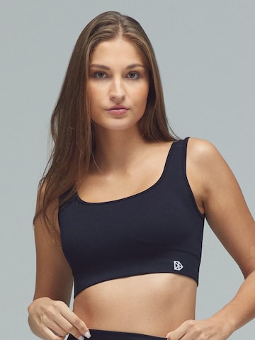 DRILLS Apparel Medium Support Sport-BH 'FLXFLOW Bra' in Schwarz: Vorderseite