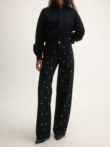 KAVAZI Loose fit Jeans in Blue: front