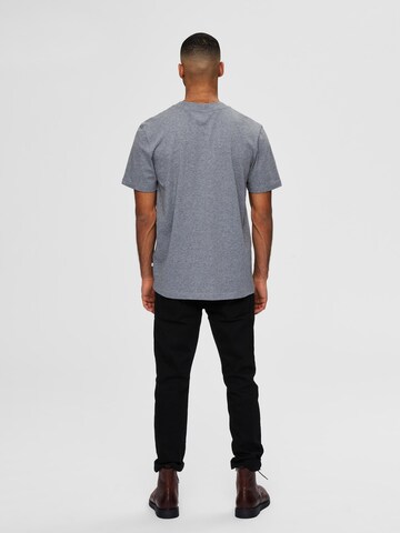 T-Shirt 'Colman' SELECTED HOMME en gris