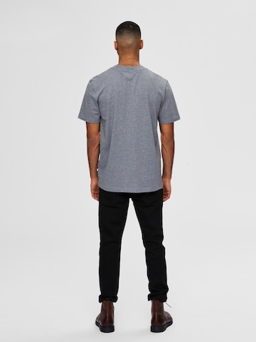 T-Shirt 'Colman' SELECTED HOMME en gris