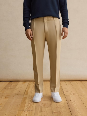 DAN FOX APPAREL Regularen Hlače na rob 'Gabriel' | bež barva: sprednja stran