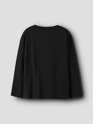 NAME IT T-shirt 'NKMVICTOR' i svart