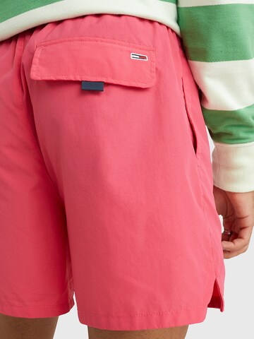 Tommy Jeans Regular Shorts in Pink