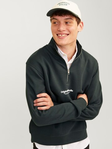 JACK & JONES Sweatshirt 'JORVesterbro ' in Groen