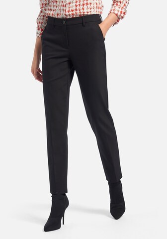 Fadenmeister Berlin Regular Pants in Black: front