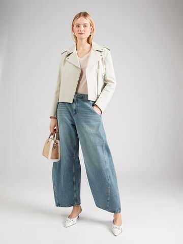 T-shirt GUESS en beige