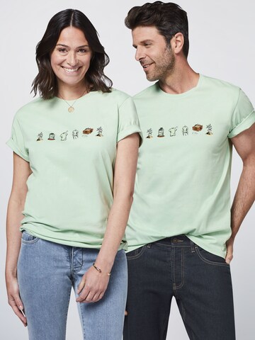 Detto Fatto Shirt ' im „Nature to Nature“-Design ' in Green: front