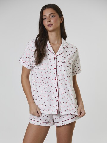 Loungeable Short Pajama Set in White: front