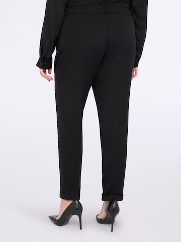 Fiorella Rubino Regular Trousers in Black