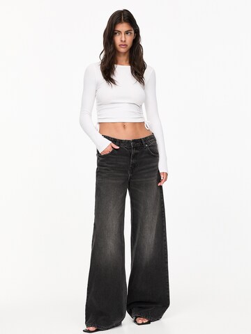 Pull&Bear Zvonové kalhoty Džíny – černá