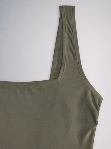 The Set Bustier Badpak in Groen