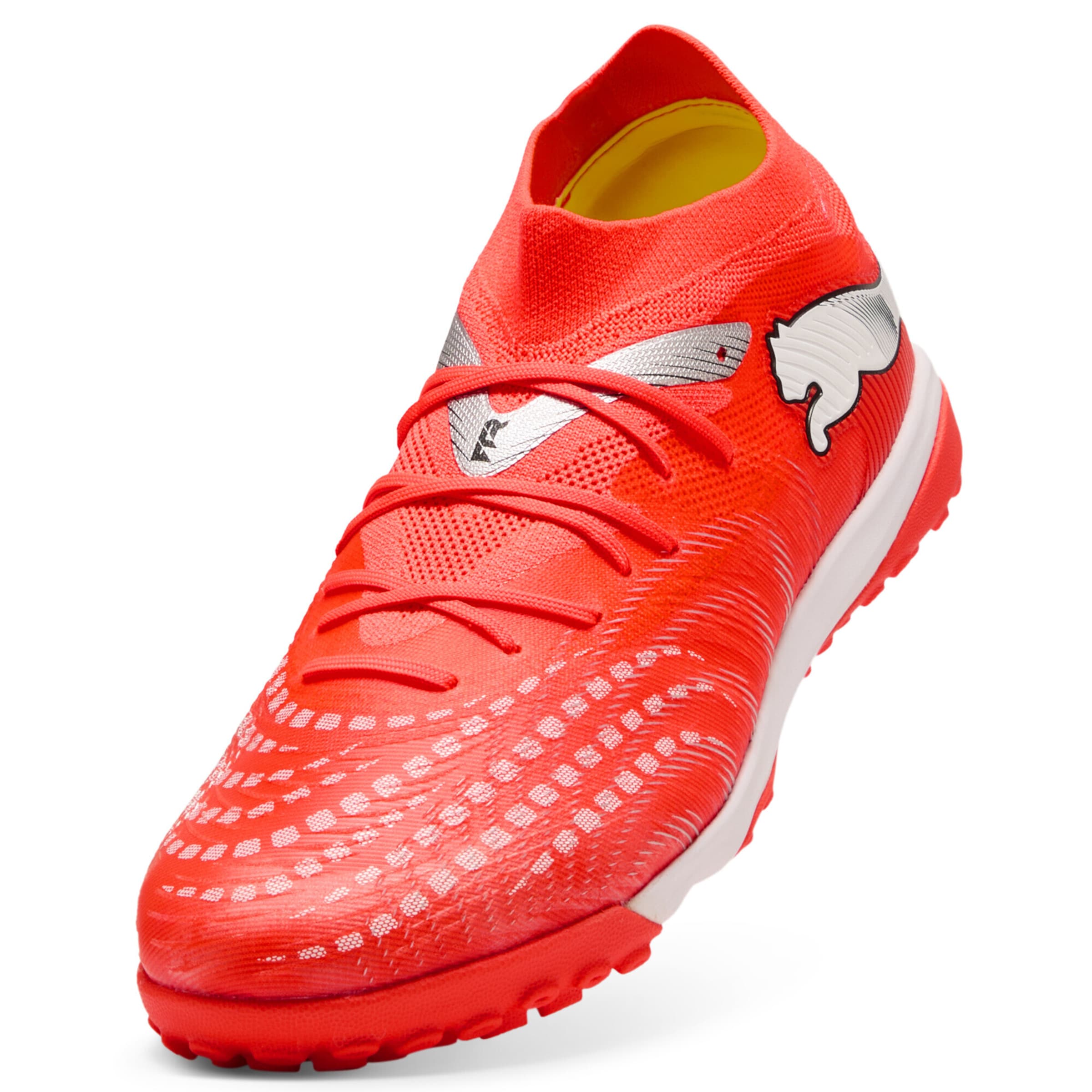 PUMA Soccer shoe 'Future 9 Match' in Red