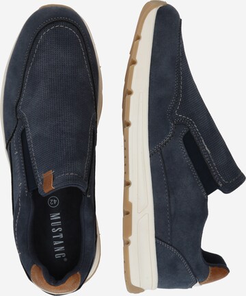 MUSTANG - Sapato Slip-on em azul