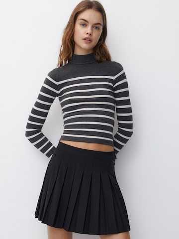 Pull&Bear Pullover in Grau: predná strana