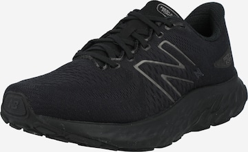 Chaussure de course 'X Evoz V3' new balance en noir : devant