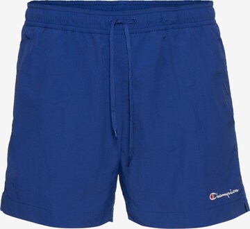 Champion Authentic Athletic Apparel Badeshorts in Blau: predná strana