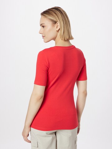 GAP - Camisa em vermelho