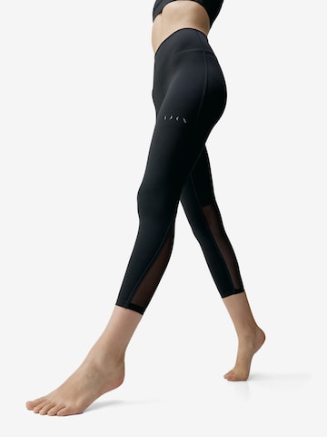 Born Leggings ' Karma ' in Zwart: voorkant