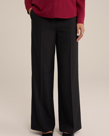 Wide leg Pantaloni con piega frontale di WE Fashion in nero: frontale