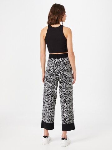 Wide leg Pantaloni 'Flina' de la BOSS pe negru