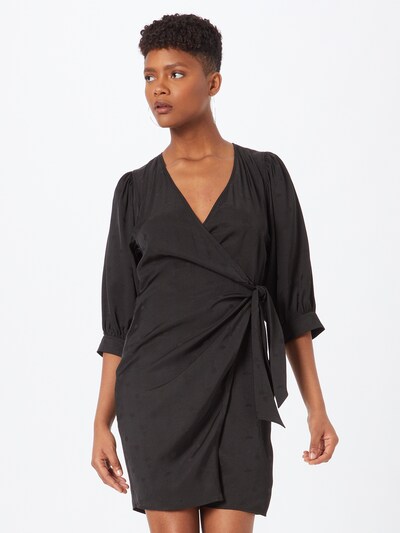 Rochie 'Celestina' Samsoe Samsoe pe negru, Vizualizare model