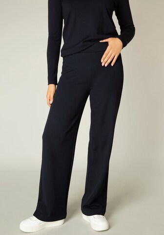 BASE LEVEL Loose fit Pants in Blue: front