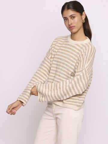 Lilavie Sweater ' Kimmii ' in Beige