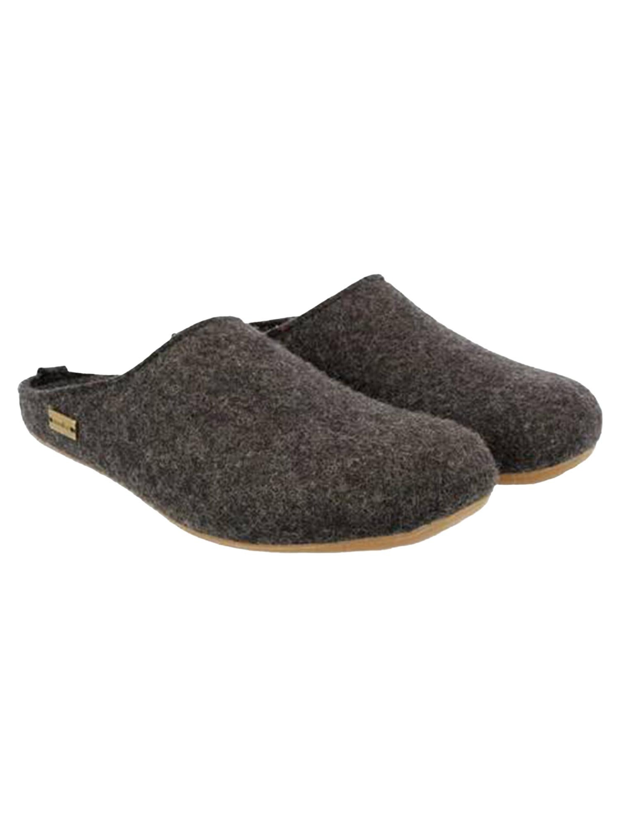 HAFLINGER Slipper 'Everest Fundus' in Black