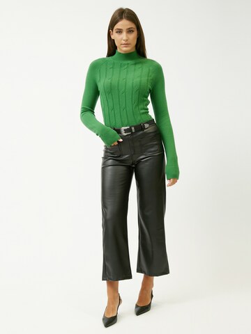 Influencer Sweater in Green