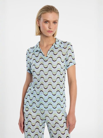 Haut 'Dulya' Ana Alcazar en bleu : devant