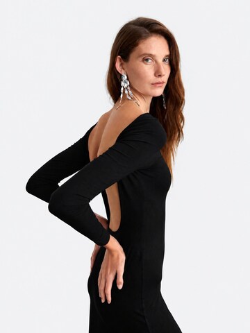 Robe Ethiquet en noir