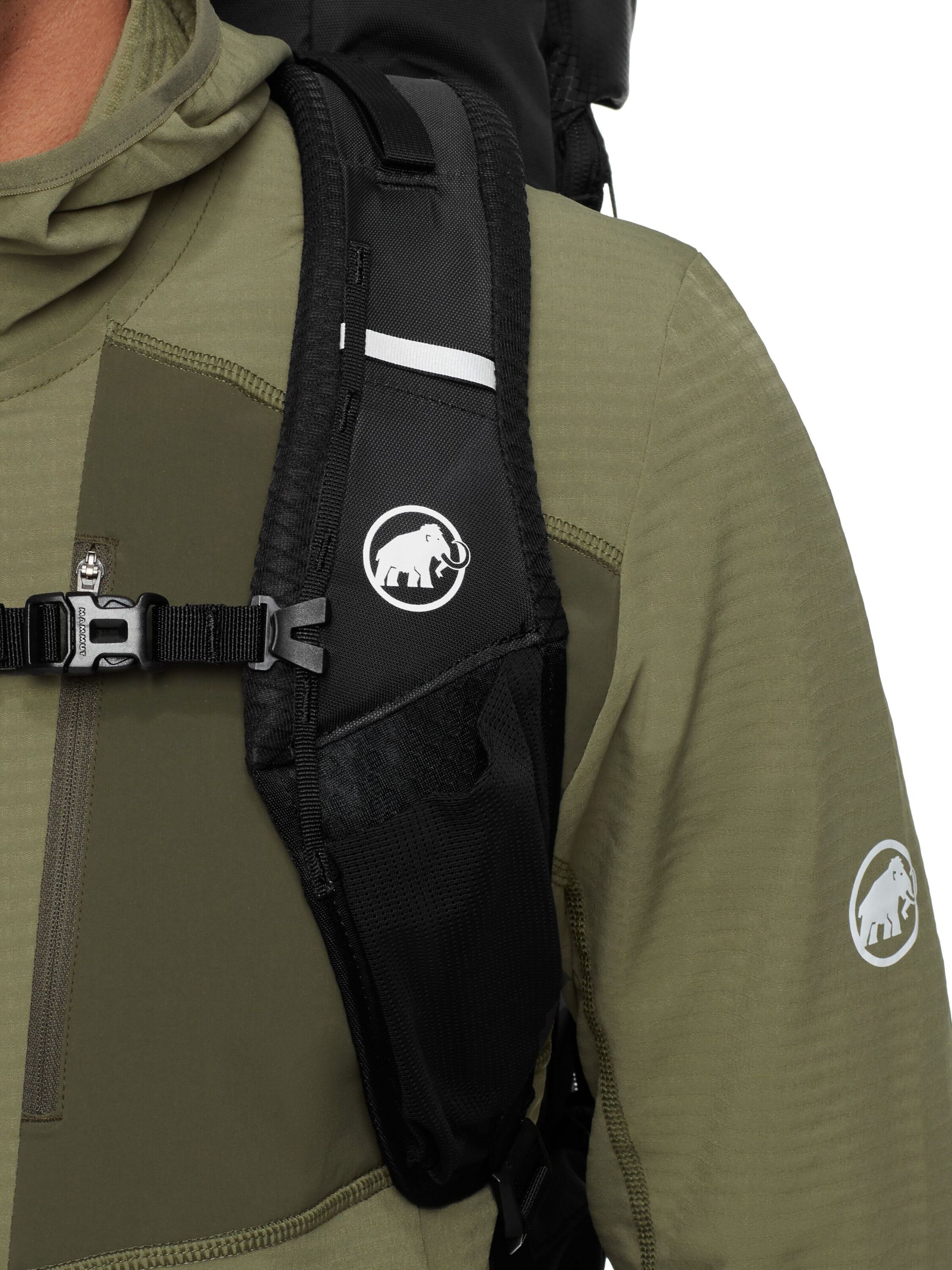 MAMMUT Sports Backpack 'Ducan Spine' in Black