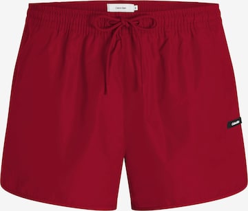 Shorts de bain Calvin Klein Swimwear en rouge : devant