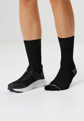 ENDURANCE - Calcetines deportivos 'Hoope' en negro