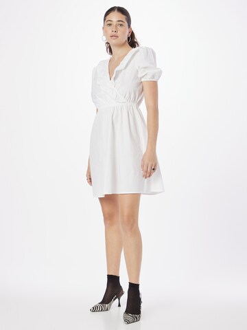 Robe River Island en blanc : devant