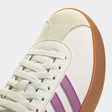 ADIDAS SPORTSWEAR - Sapatilhas baixas 'VL Court 3.0' em branco