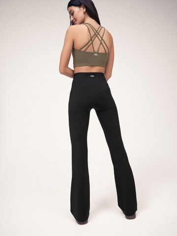 Osia Flared Leggings i sort