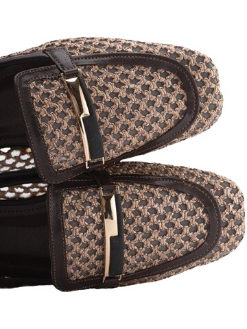 Limoya Classic Flats 'Nika' in Brown