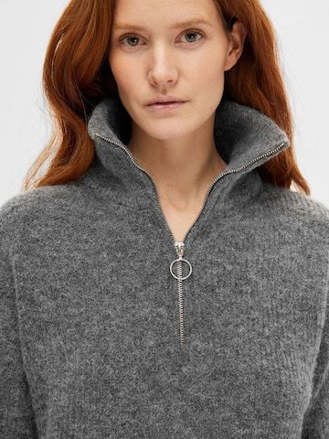 Pull-over SELECTED FEMME en gris