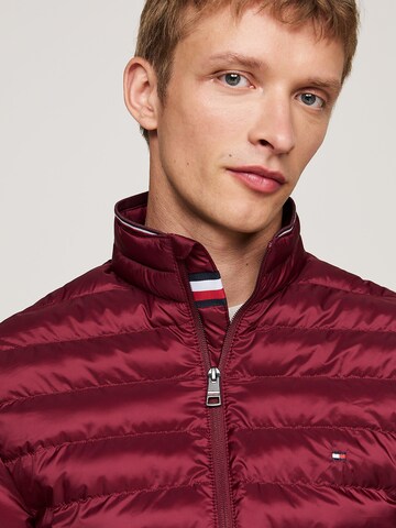 TOMMY HILFIGER Übergangsjacke in Rot