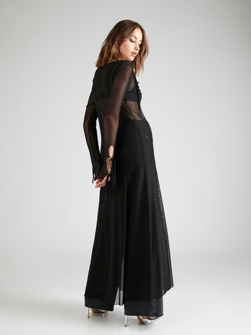 Robe 'Ivana' ABOUT YOU x Emili Sindlev en noir