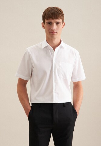 Fit confort Chemise SEIDENSTICKER en blanc : devant