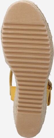 Refresh - Sandalias con hebilla en amarillo