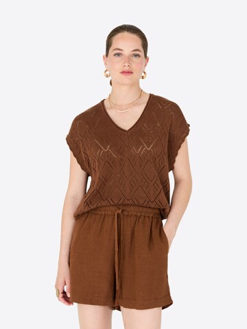 Bellamy Gallery Sweater 'Matsu' in Brown: front