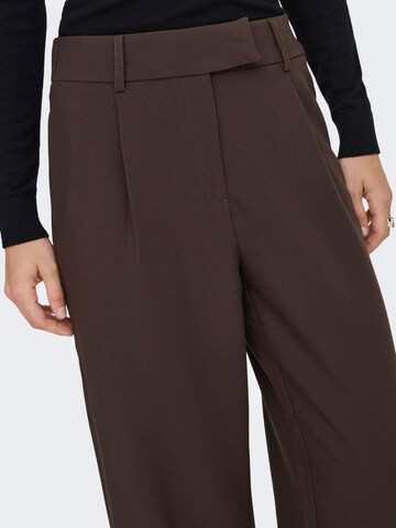 ONLY Regular Pleat-Front Pants 'ONLLinda-Raven' in Brown