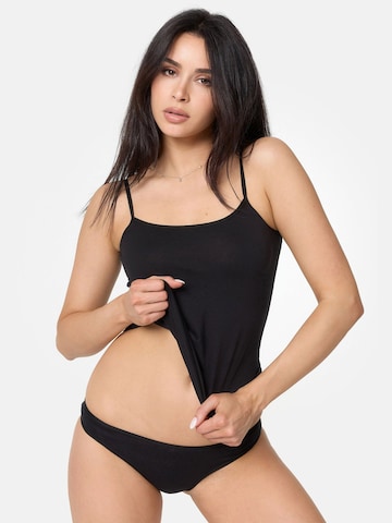 Tazzio - Pijama de pantalón corto 'F907' en negro