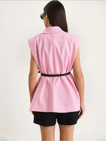 Gilet da completo di Bianco Lucci in rosa