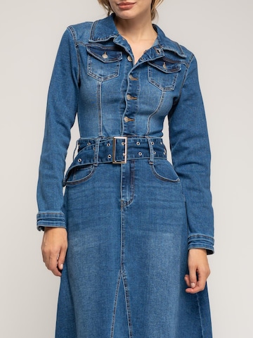 Tantra Jurk 'Vestido denim midi corte tipo A, con bolsillos, y cinturón extraible con presillas' in Blauw